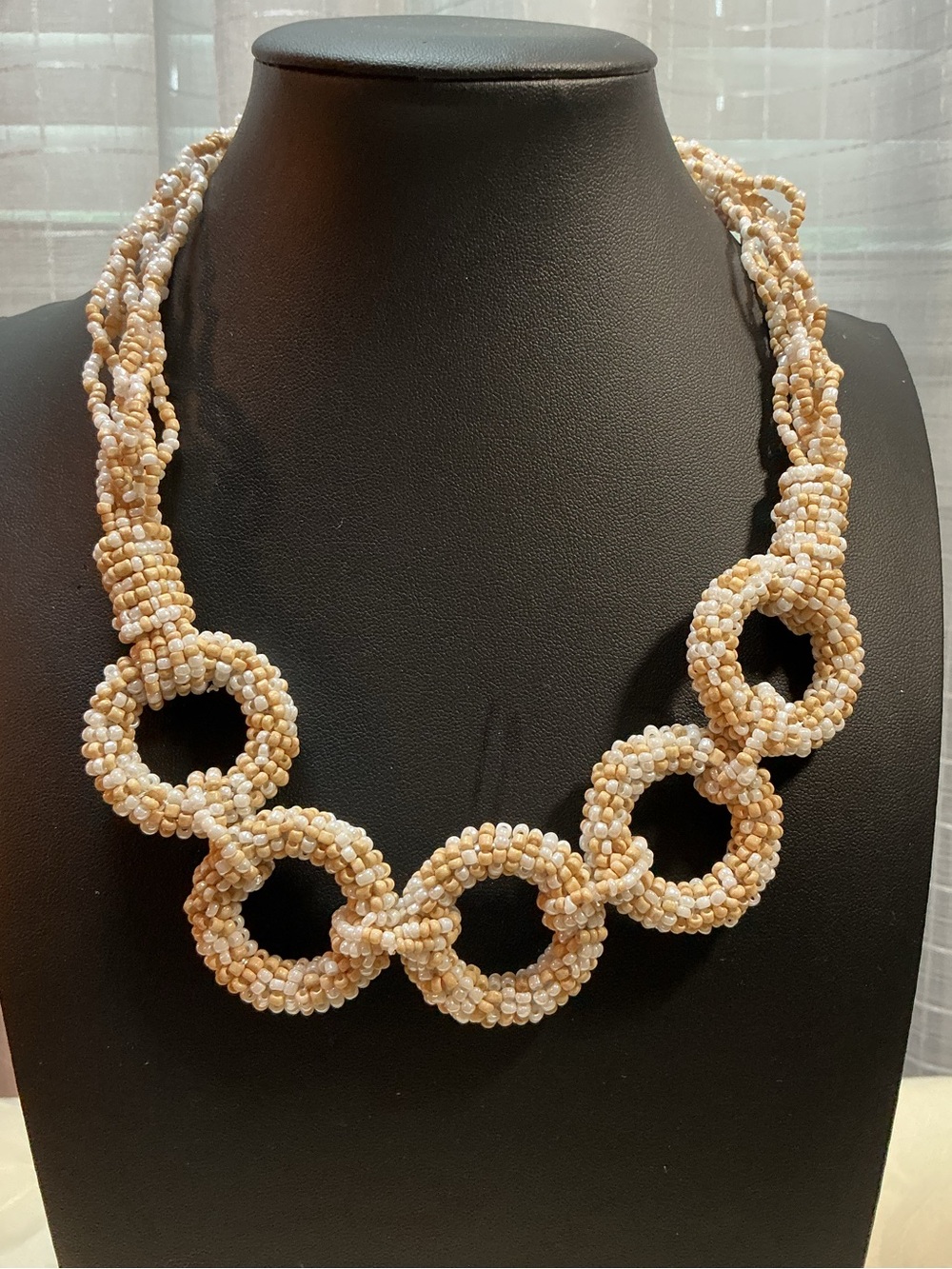 Tubular Peyote Stitch Handwoven Interlocking Bead Silver Tone Circle Necklace